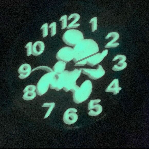 Vintage Disney X Lorus by Seiko Running Mickey Mouse Glow in the Dark Watch - Picture 2 of 16